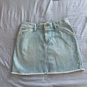 GAP Light‎ Blue Mini Denim Jean Skirt 8 no distressing frayed newish